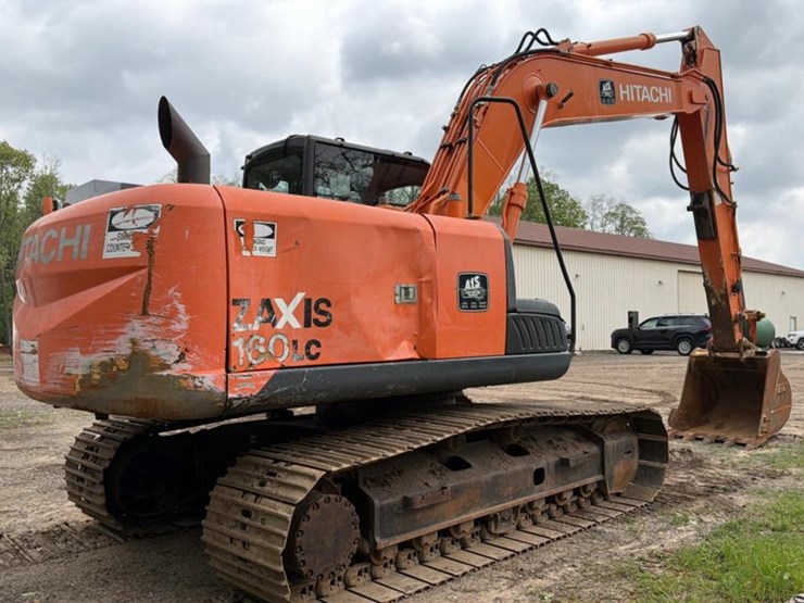 2012-hitachi-zx160-image-5