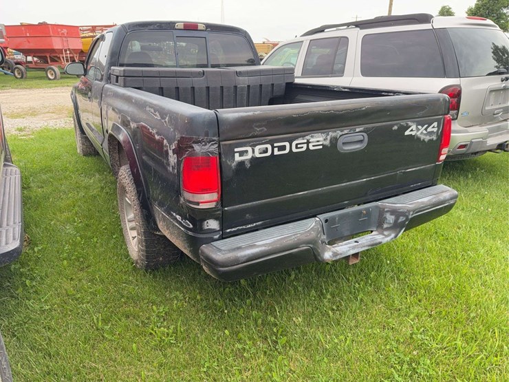 2002-dodge-dakota-image-3