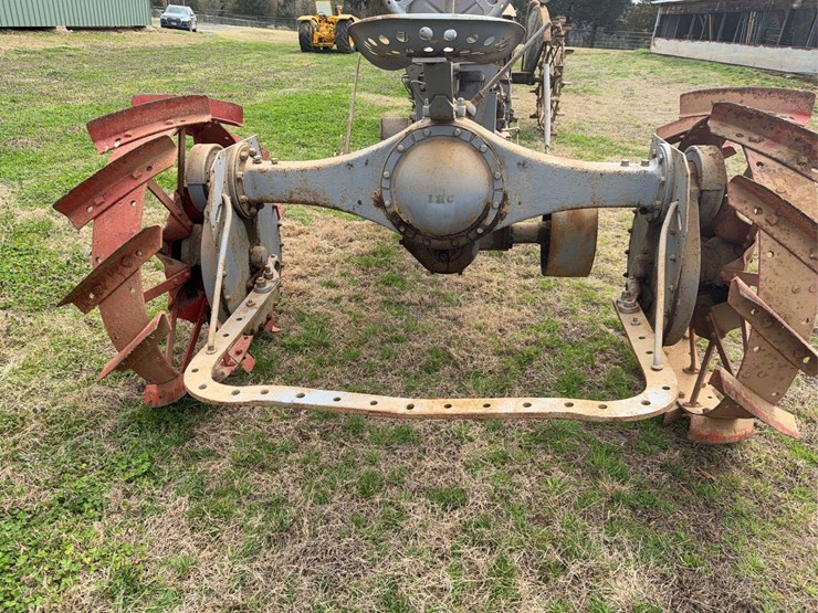 farmall-regular-image-37