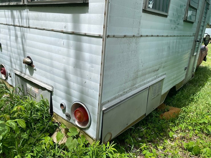 1952-cadillac-camper-rv-image-7