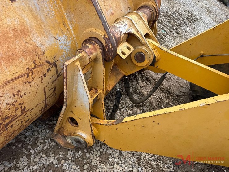 2000-deere-544h-image-9