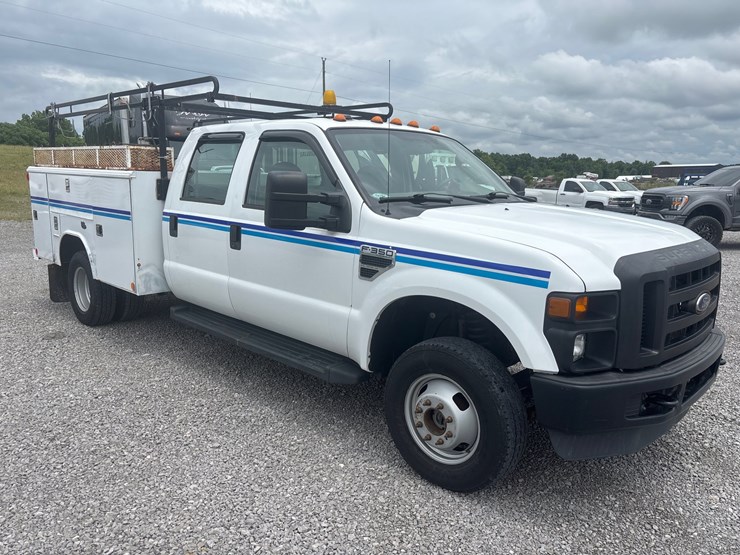 2008-ford-f350-xl-image-2