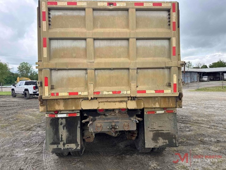 1988-mack-rd688s-image-15