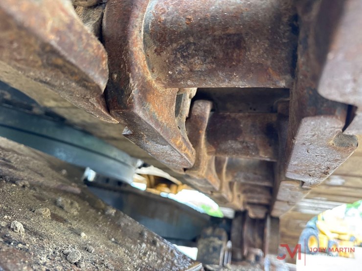 2001-deere-450-lc-image-23
