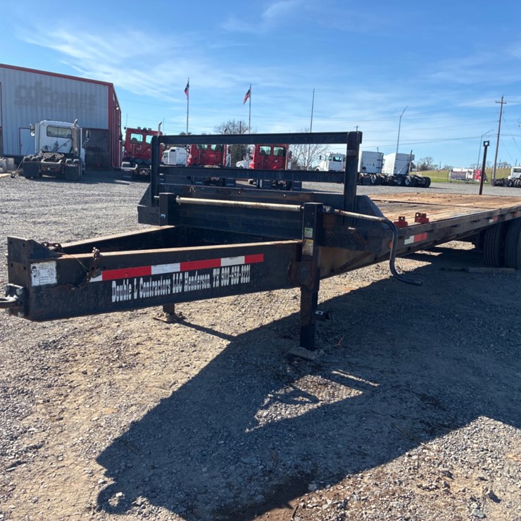 2006 LEGEND TRAILER 25FT FLATBED DOVETAIL TRAILER