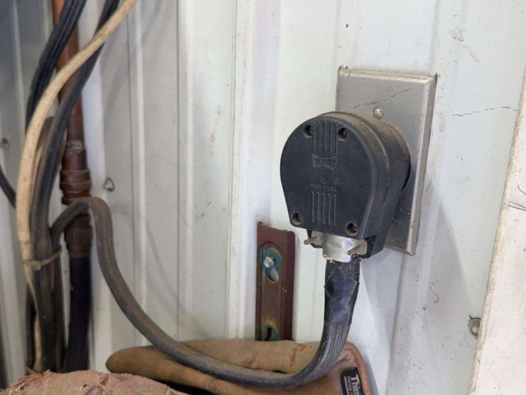 curtis-challenge-air-vt757-81-air-compressor-image-8