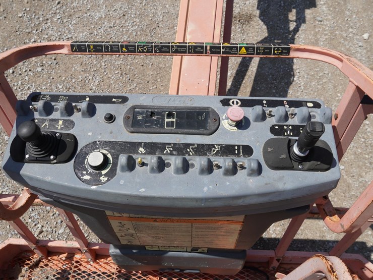 2000-jlg-600sj-image-16