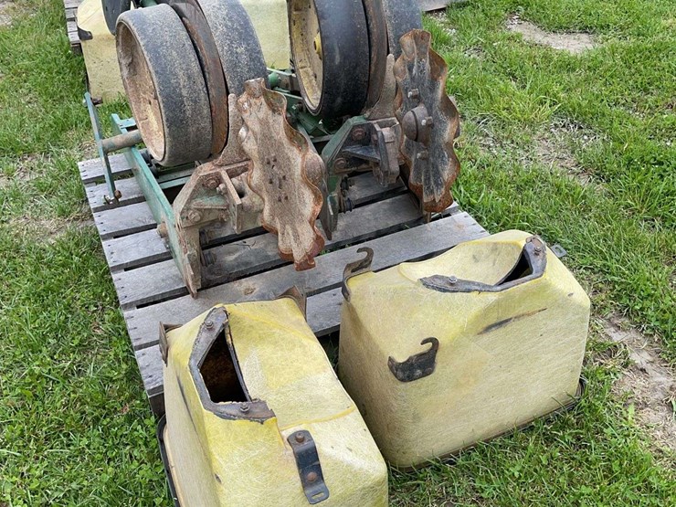 john-deere-7000-image-3