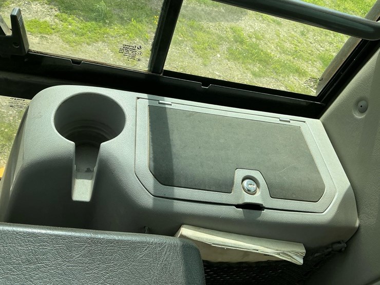 2016-volvo-l90h-image-40