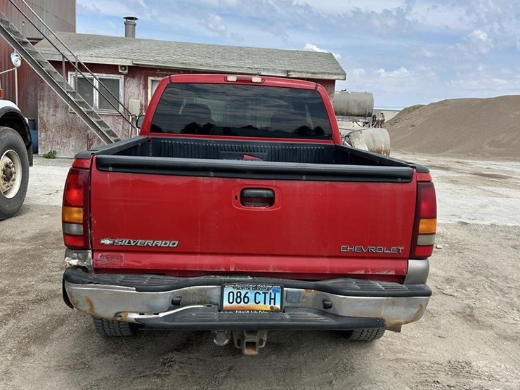 2001-chevrolet-silverado-1500-image-6