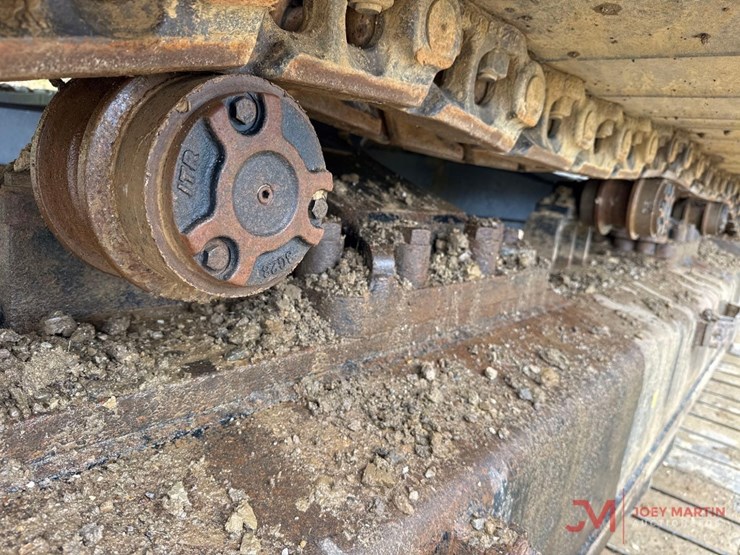 2004-deere-450c-lc-image-10