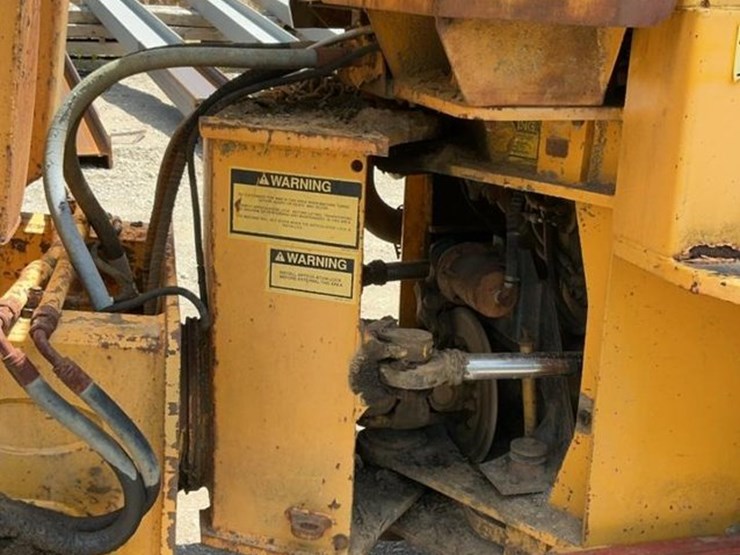 #131-•-bell-off-road-dump-truck-image-92