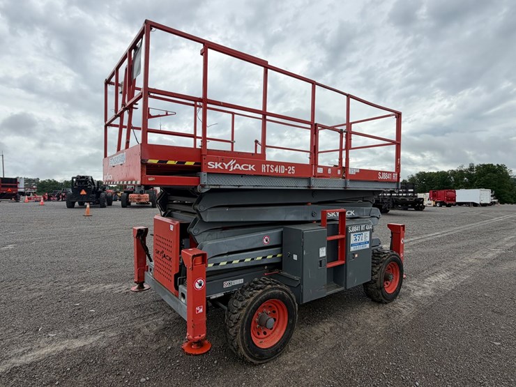 skyjack-sj8841rt-image-5