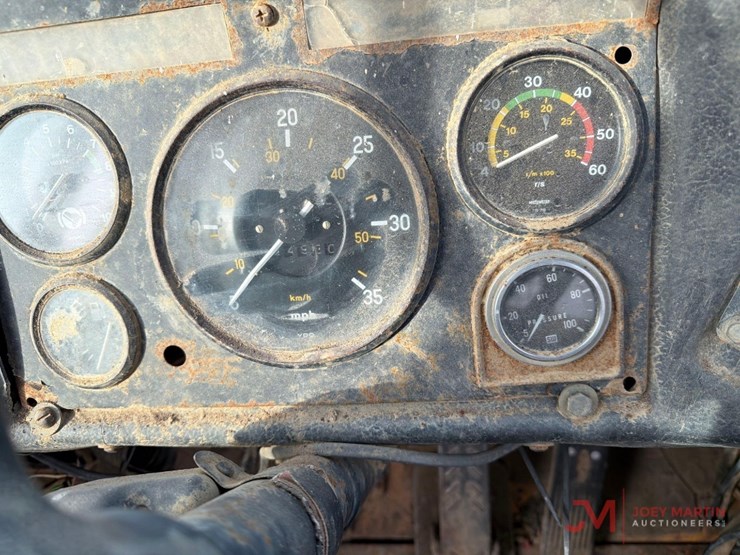 volvo-a25-image-5