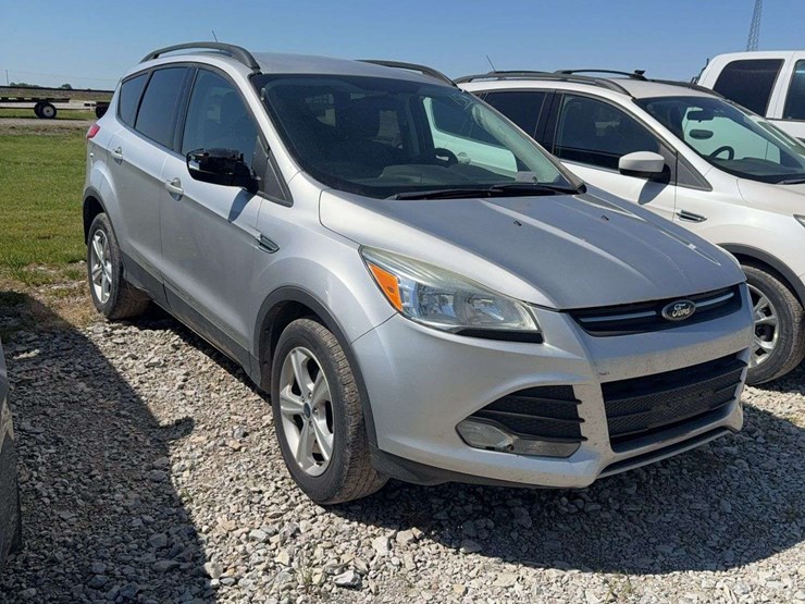 2016-ford-escape-image-1
