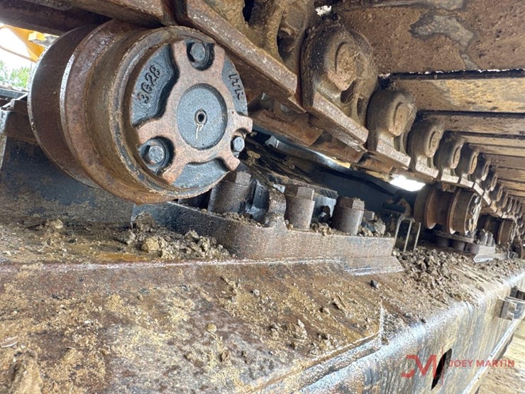 2004-deere-450c-lc-image-23
