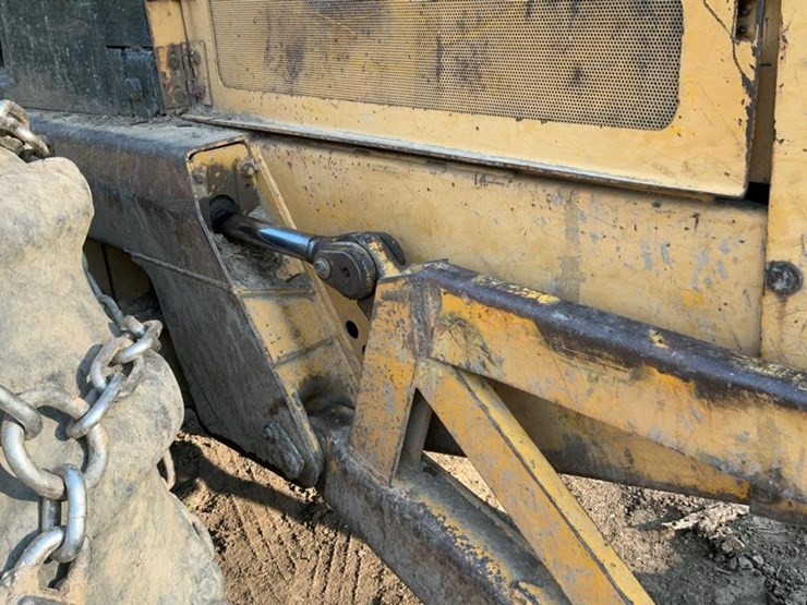 1990-john-deere-640d-image-37
