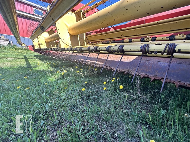 new-holland-116-image-25