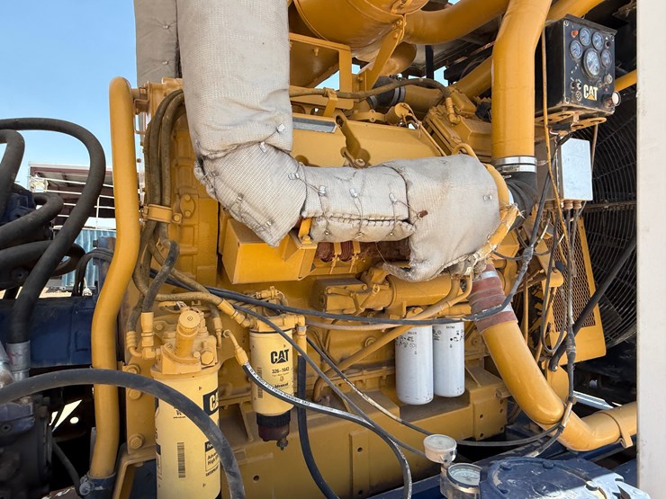 caterpillar-c32-image-10
