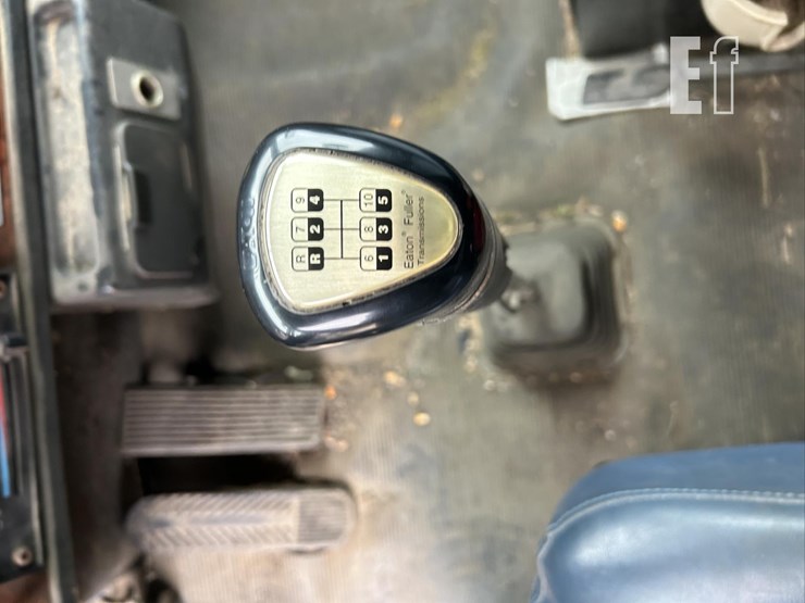1999-kenworth-t600-image-18