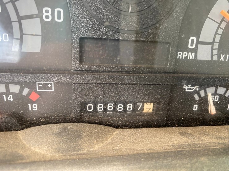 2002-gmc-6500-dump-truck-image-64