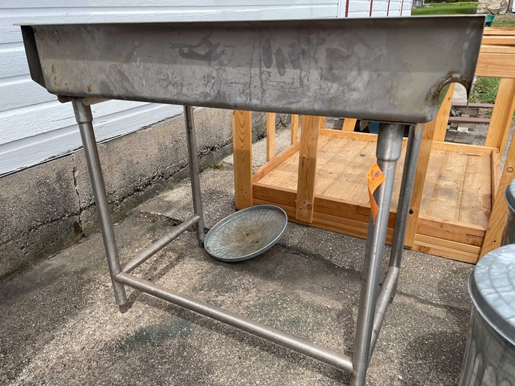#4186-•-industrial-table-image-4