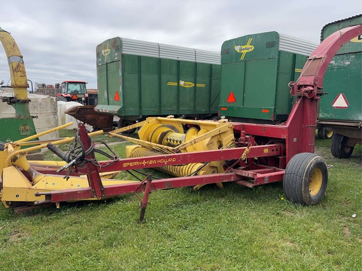 new-holland-892-image-2