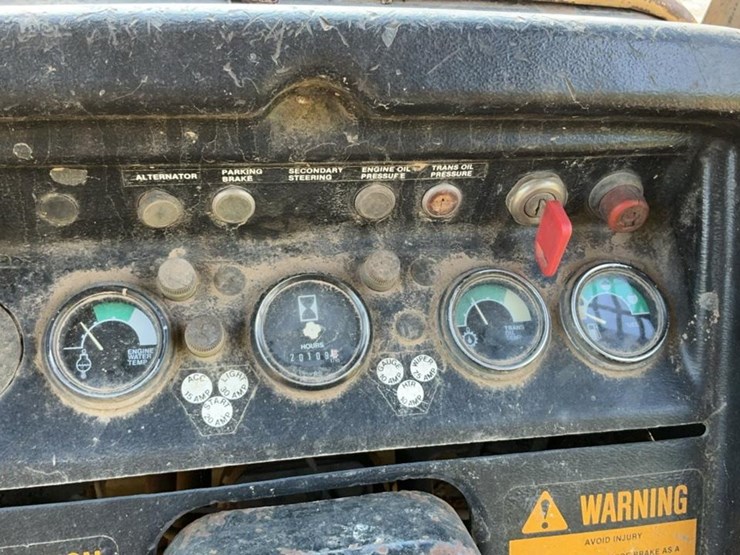 1990-john-deere-640d-image-19