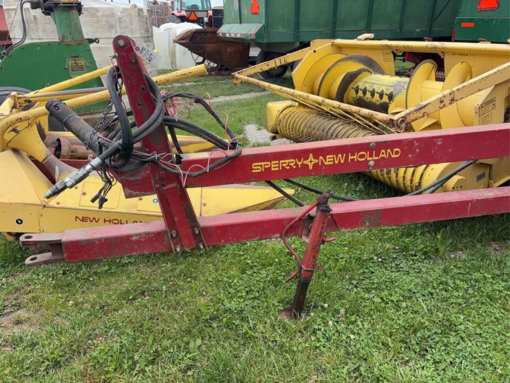 new-holland-892-image-3