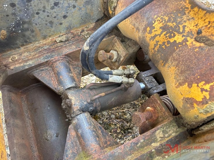 1999-deere-330-lc-image-17