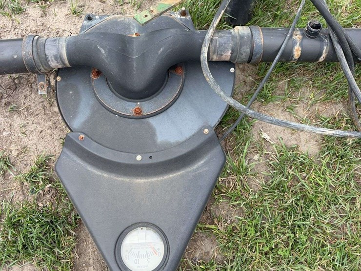 john-deere-planter-seed-vac-seed-auger-image-2