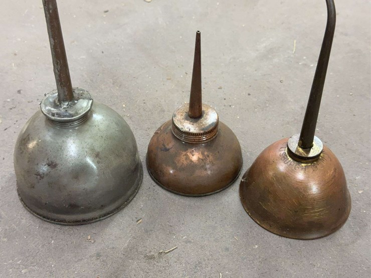 collection-of-three-ford-and-unbranded-oiler-dispensers-image-5