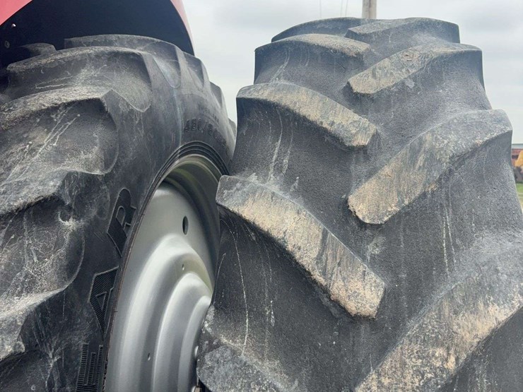2010-case-ih-275-image-10