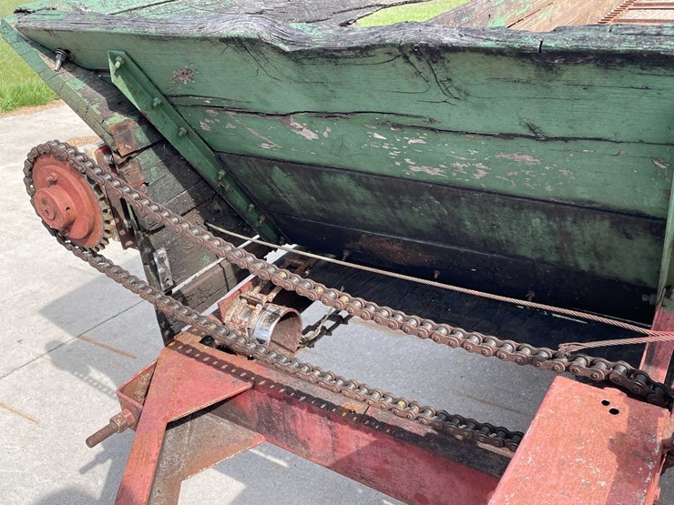 #5512-•-manure-spreader-image-10