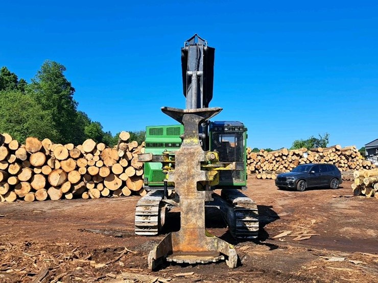 2016-deere-853m-image-8