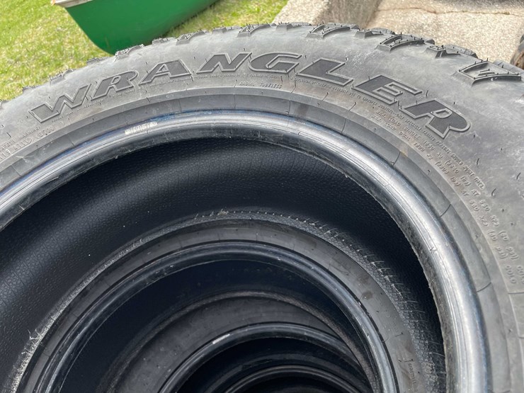 #4175-•-(4)-tires-image-7