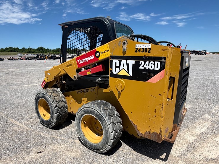 caterpillar-246d-image-4
