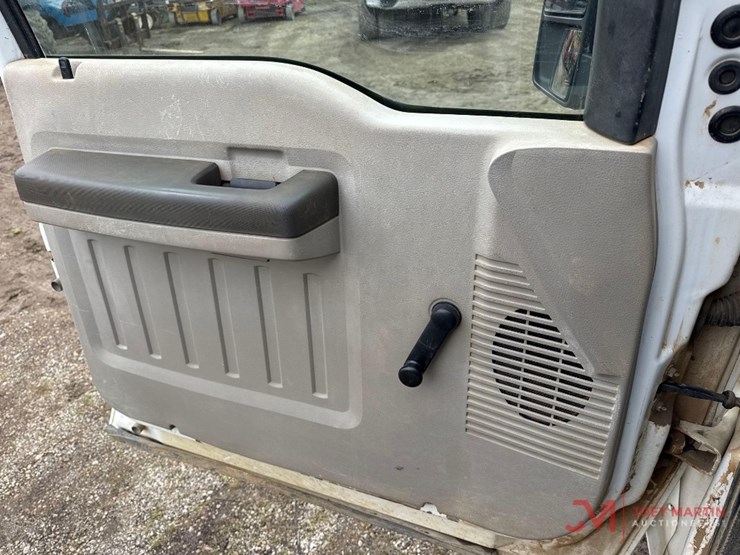 2008-ford-f350-xl-image-38