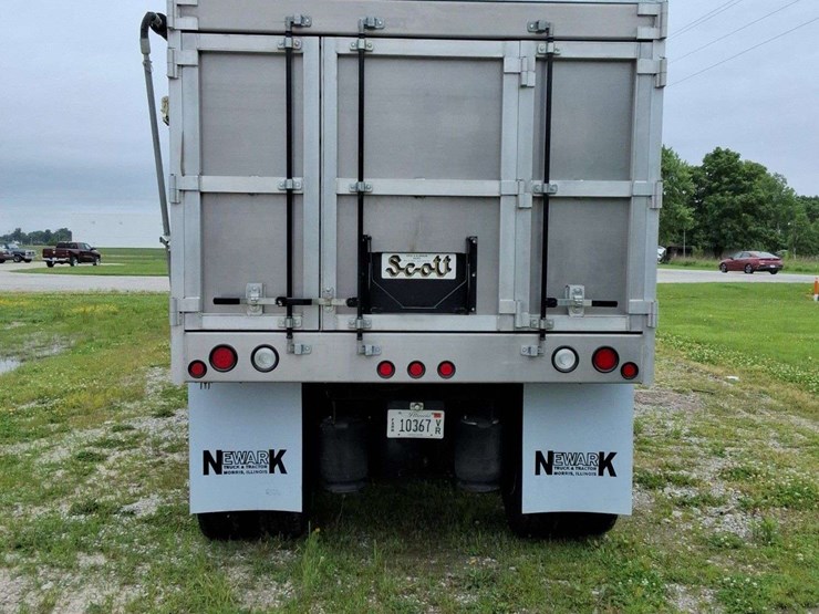 2007-international-durastar-4400-image-7