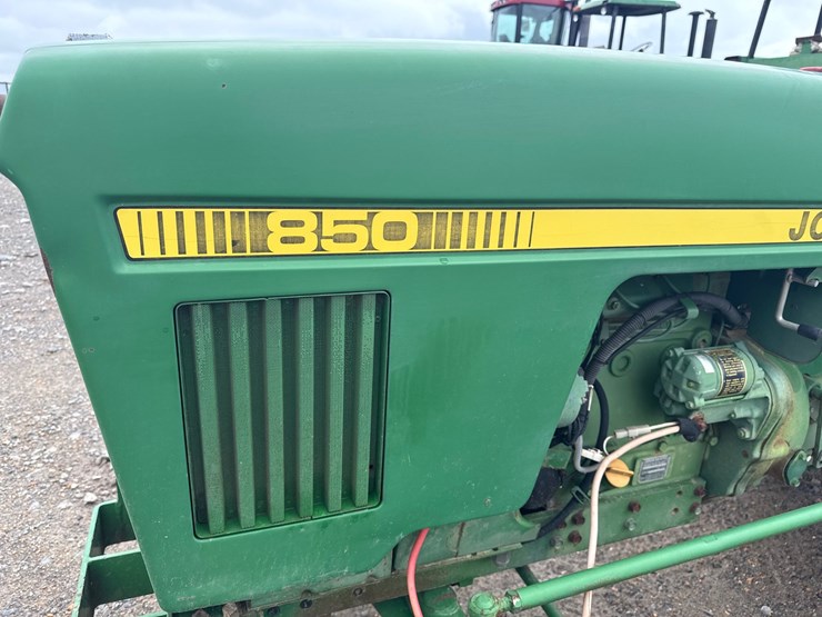 john-deere-850-image-10