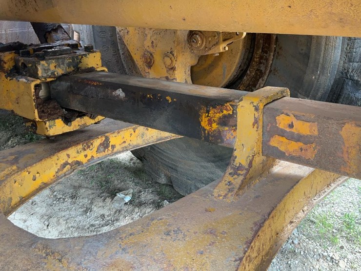 caterpillar-621-image-56