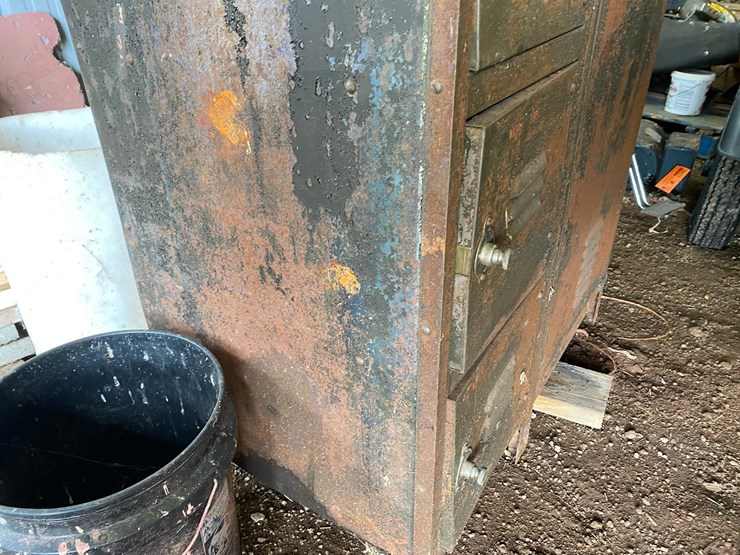 #3604-•-metal-storage-locker-image-5