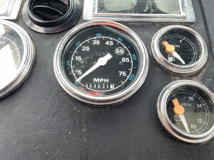 ford-l7000-image-101