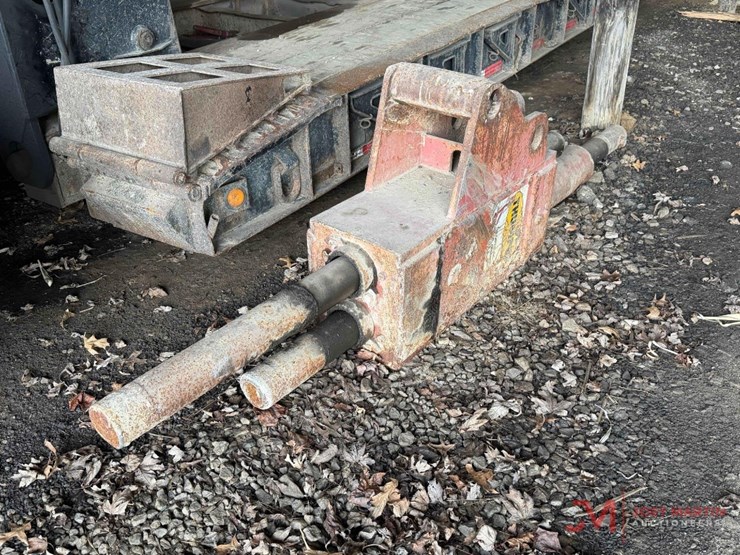 spring-actuated-concrete-breaker-excavator-attachment-image-1