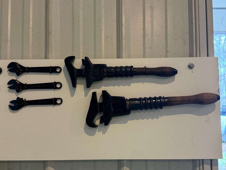 assorted-wrenches-mounted-on-display-image-4