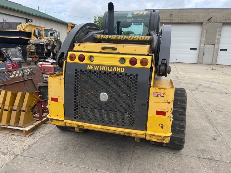 2019-new-holland-c232-image-6
