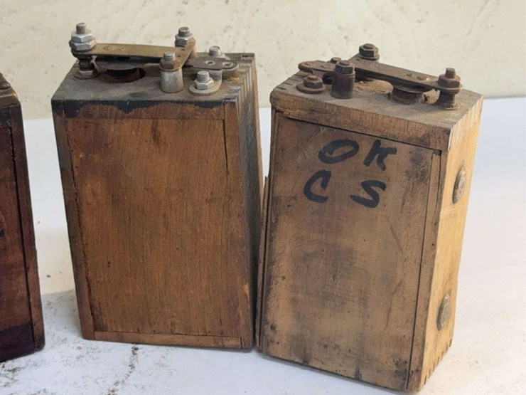 collection-of-four-early-wooden-box-buzz-coils-image-3