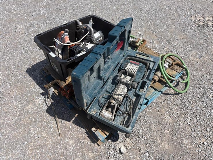 #10-•-pallet-of-misc-tools-image-4