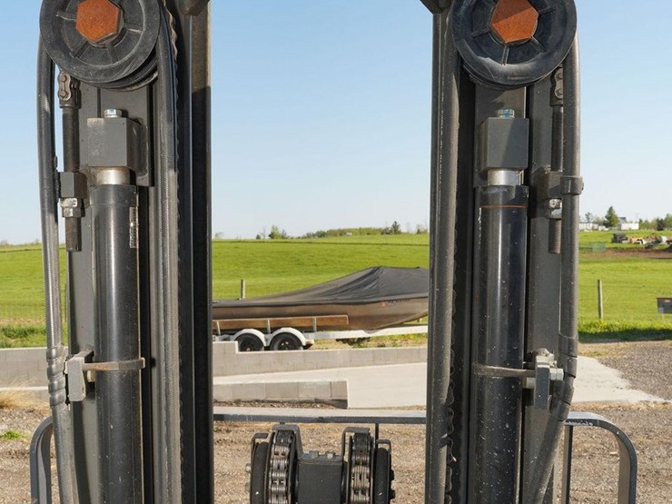 #104-•-2022-unicarriers-mp1f2a25dv-forklift-image-29