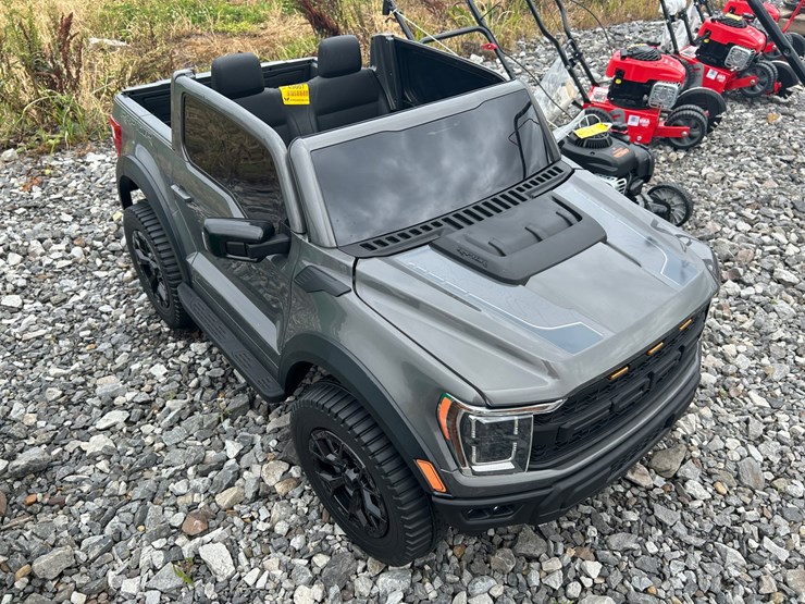 ford-f150-raptor-image-1